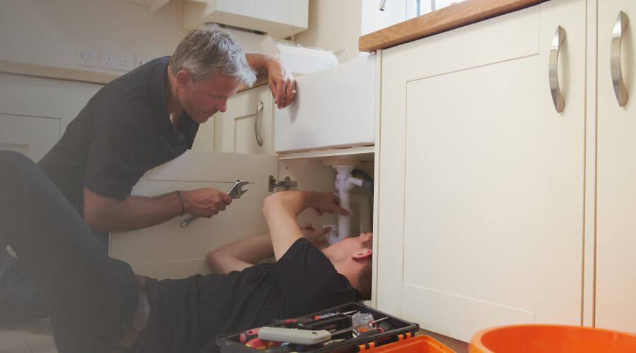 Professional burst pipe repair services in Tamaroa, IL